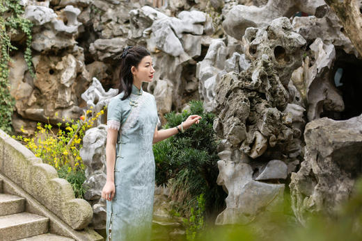 荷言HEYEN 归梦 天青色的羽毛提花真丝混纺+白色羽毛蕾丝做拼接 商品图0