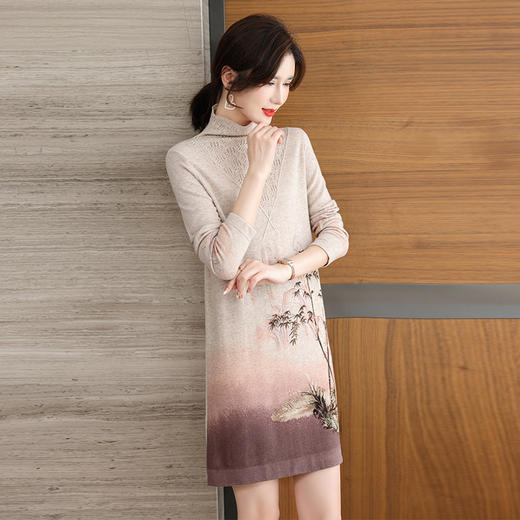 WT  86139-15羊毛山水印花宽松中长款连衣裙 商品图2