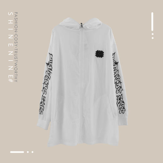 E18F21MWJ020夸张装饰带帽梭织夹克 商品图2