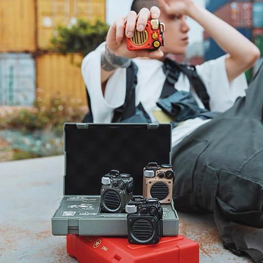 天空之城-猫王音响野性mini机甲无限便携音响 商品图1