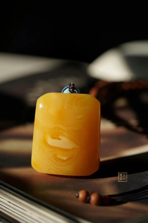 藏宝·细嗅蔷薇·蜜蜡平安无事牌 商品图5