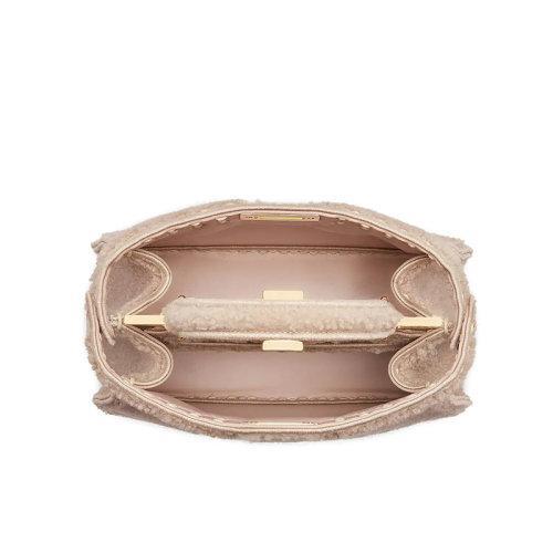 【包税】FENDI/芬迪 2021秋冬新款PEEKABOO ISEEU系列 女士小号浅粉色美利奴羊皮标志性旋转门扣金色饰面金属配饰配可拆卸肩带单肩斜跨手提包8BN327AHJ6F0H43 商品图3