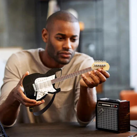 乐高21329 Fender 吉他 商品图3