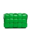 Bottega Veneta/葆蝶家 22春夏新款PADDED CASSETTE系列 女士鹦鹉绿色小羊皮双面编织单肩斜挎豆腐包591970VCQR13724 商品缩略图3
