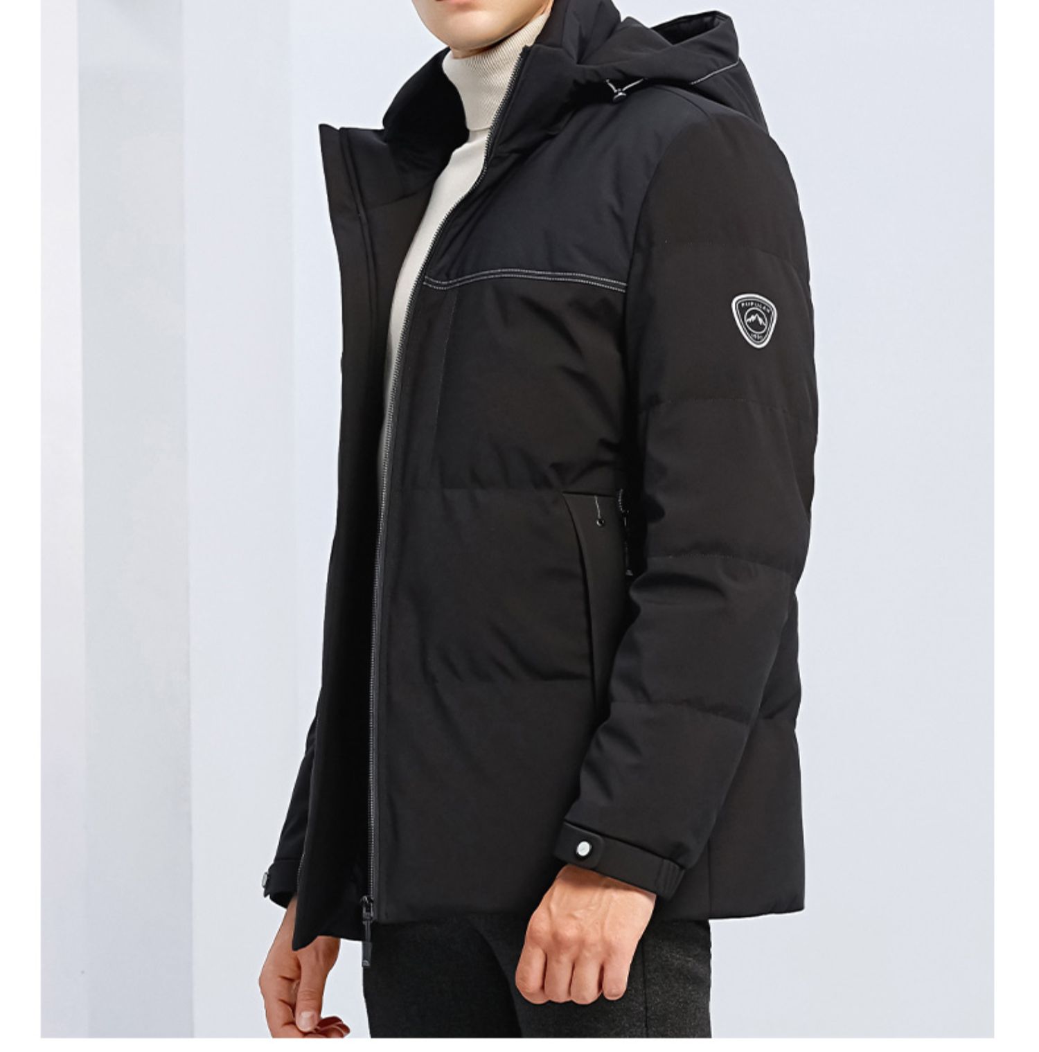 圣得西男士可脱卸帽左袖印花图案羽绒服2021冬季新款加厚保暖外套