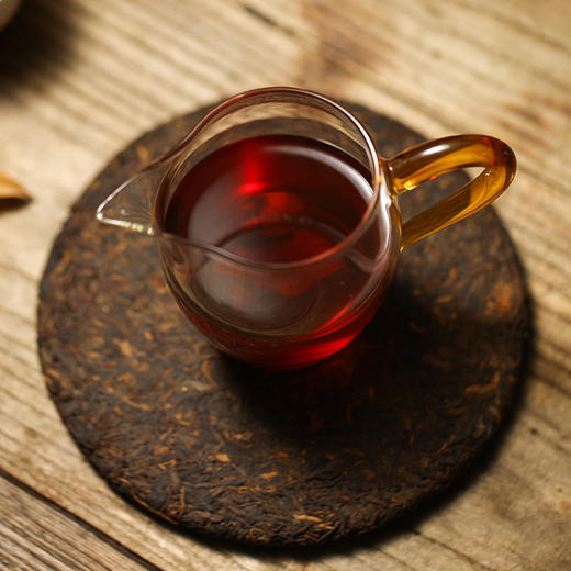 德丰昌名山品鉴【醇厚·大班章】 2016年普洱茶熟茶357克/饼 商品图2