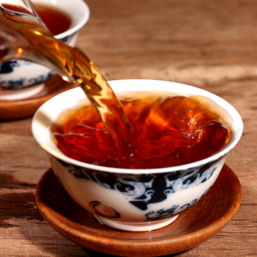 2022年虎年生肖纪念饼《虎啸祥瑞》熟茶饼357克 商品图6