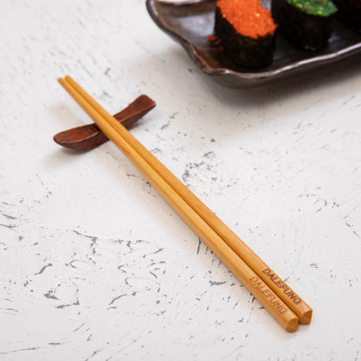 【已下架】积分换购 | 免费刻字 专属DIY一人一筷 |  达乐丰 抗菌筷子 小米风礼盒系列10双装[福利品] 商品图3