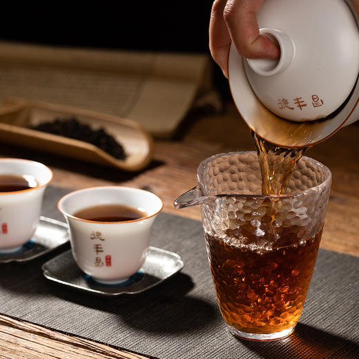 德丰昌【古树陈香】2021年古树普洱+陈香普洱 云南普洱熟散茶100克/罐 商品图6