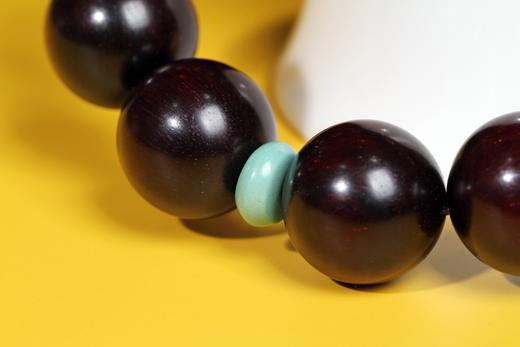 W°XYZT0246开运貔貅·印度小叶紫檀 1.8cm*12粒 商品图4