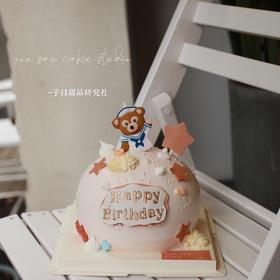 达菲熊球形蛋糕（提前24小时预订）