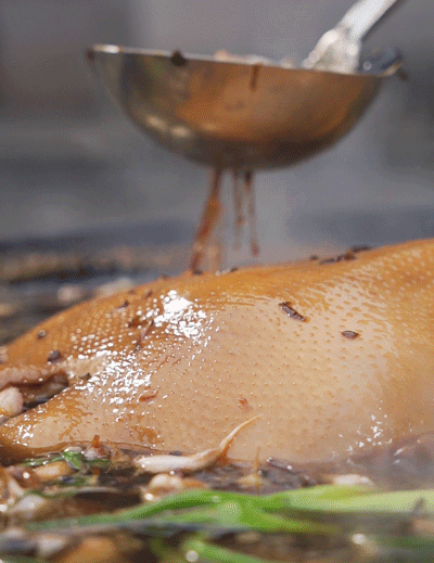物只卤鹅·正宗澄海狮头鹅|潮卤头牌,咸香美味,宴客上桌有派头