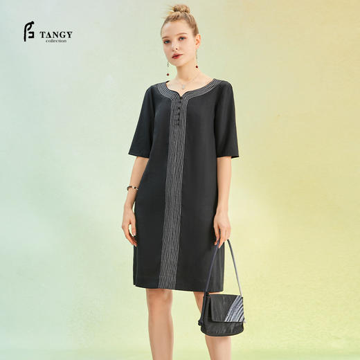 TANGY Collection/天意精品2022年春夏新品线迹刺绣莨绸连衣裙 商品图0