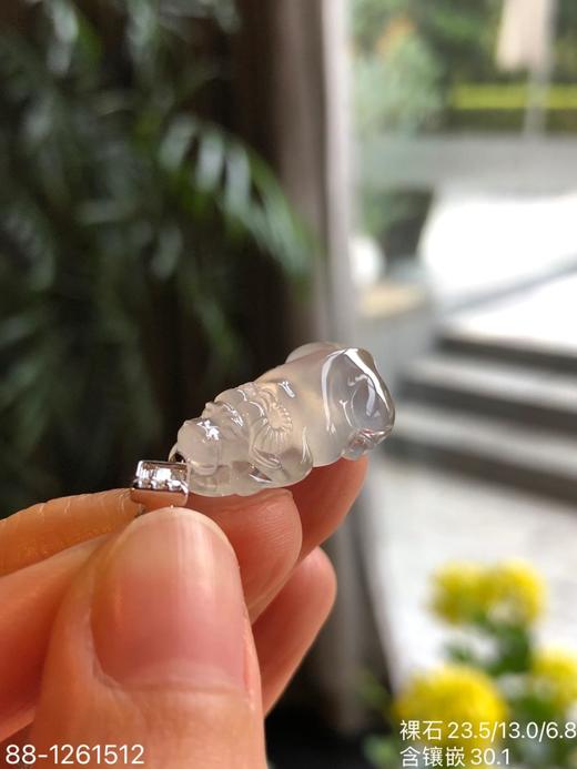 88-1261512，玻璃牛气冲天吊坠，具体价格微信咨询 商品图3