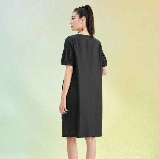 TANGY Collection/天意精品2022年春夏新品泡泡袖V领莨绸连衣裙 商品图2