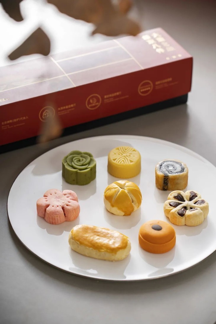 来自"御膳房"的糕点——大董米其林「新京八件」