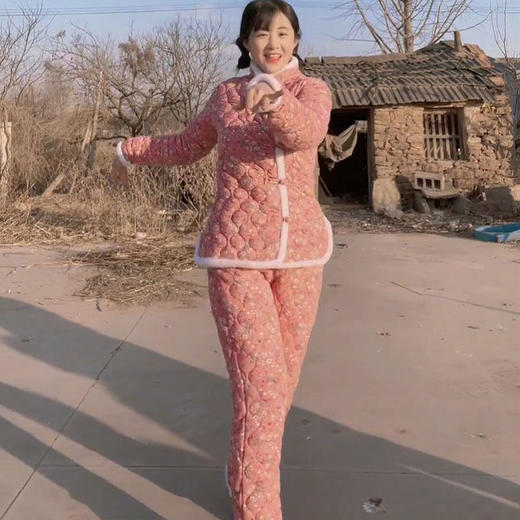 TZF-LHFS211229新款时尚优雅气质驼绒保暖棉衣套装 商品图3