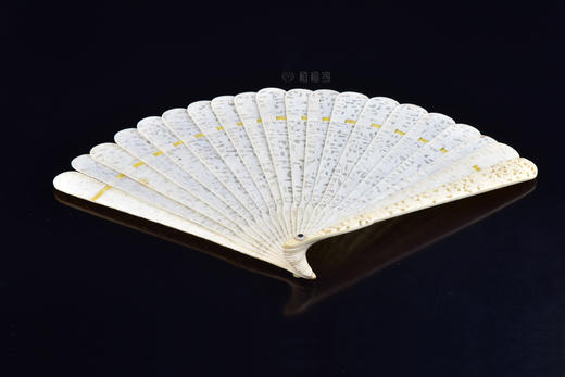 【春日游园】天然材质折扇-ZX2112218 商品图2