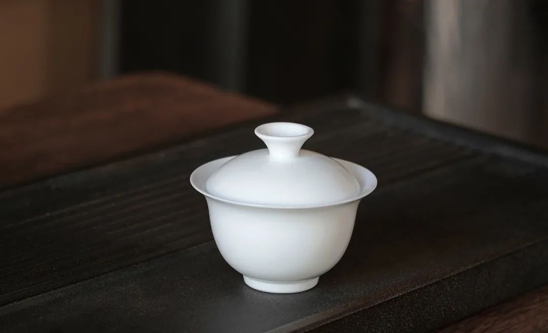 泡茶利器，典雅之选，德化白瓷盖碗