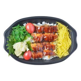 日式鳗鱼便当/份  原料生长地：【非海产品】越光米-辽宁丹东；
【海产品】鳗鱼-福建