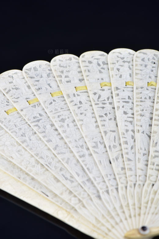 【春日游园】天然材质折扇-ZX2112218 商品图5