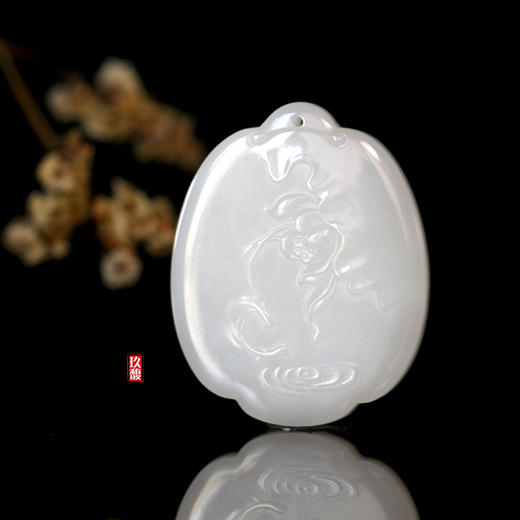 和田玉（羊脂玉）挂件--连年有余玉牌 27.4g 商品图0