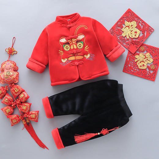 【虎年刺绣宝宝套装 甄选优质面料】2021冬季新品男童拜年服唐装中国风宝宝过年红色喜庆加绒加厚套装 商品图3