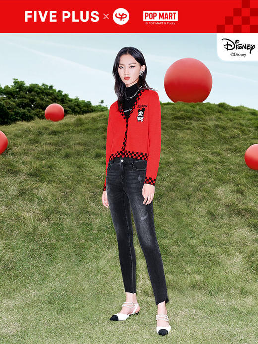 FIVE PLUS2022新款女春装泡泡玛特联名软糯毛衣开衫女格纹V领上衣 2WN1030030 商品图2