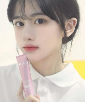 防晒界的伪素颜霜？这个小粉管厉害了