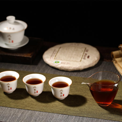 德丰昌【醇润·易武正山】2019年德丰昌高端古树普洱熟茶357克/饼 商品图5