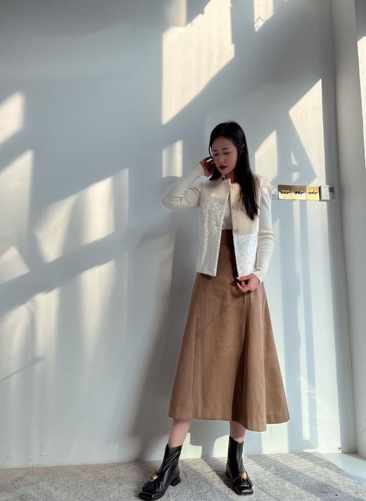 【断码特惠不退换】复古摩登蝴蝶结方头短靴‖甄选进口胎羊皮材质 羊皮中z好的一张皮  质地轻盈柔软细腻  手感滑爽  质感镐  做成半花型的蝴蝶结 方头设计 古典摩登 内里和垫脚采用丝绸羊皮时尚优雅风 商品图2