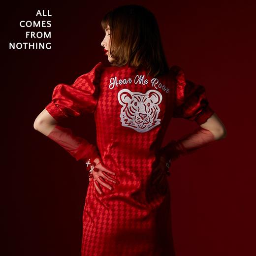 贺岁虎改良旗袍 商品图1