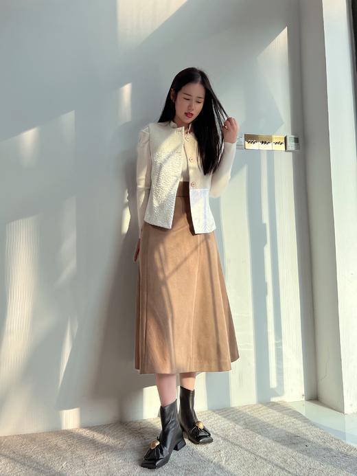 【断码特惠不退换】复古摩登蝴蝶结方头短靴‖甄选进口胎羊皮材质 羊皮中z好的一张皮  质地轻盈柔软细腻  手感滑爽  质感镐  做成半花型的蝴蝶结 方头设计 古典摩登 内里和垫脚采用丝绸羊皮时尚优雅风 商品图3