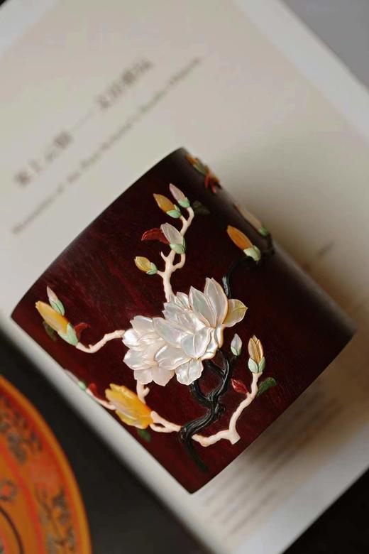 小叶紫檀【玉兰花】笔筒 商品图2