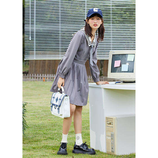 ZIHAN紫涵海军领百褶连衣裙女2022年春季新款学院风撞色文艺裙子中长款2Z01BS270 商品图4