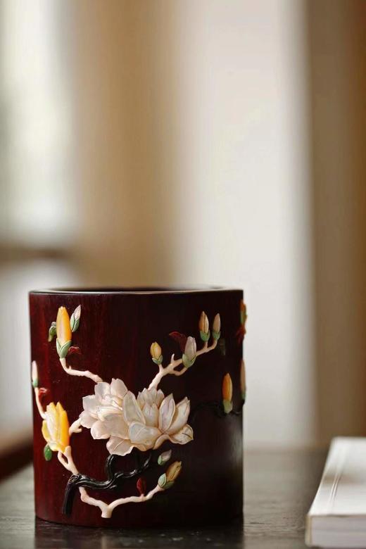 小叶紫檀【玉兰花】笔筒 商品图0