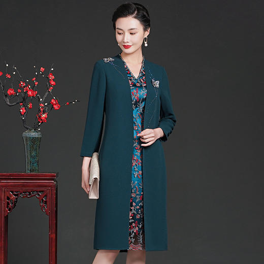 上海旗袍厂ZY-Q5936春装新款大码遮肚时尚显瘦假两件中长款绣花连衣裙 商品图3