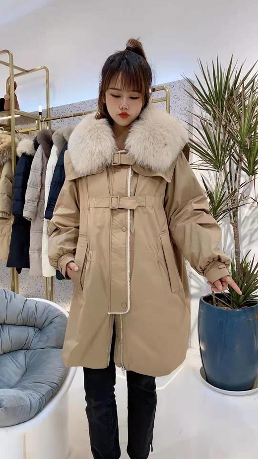 品尚雪羽绒服8997 商品图0