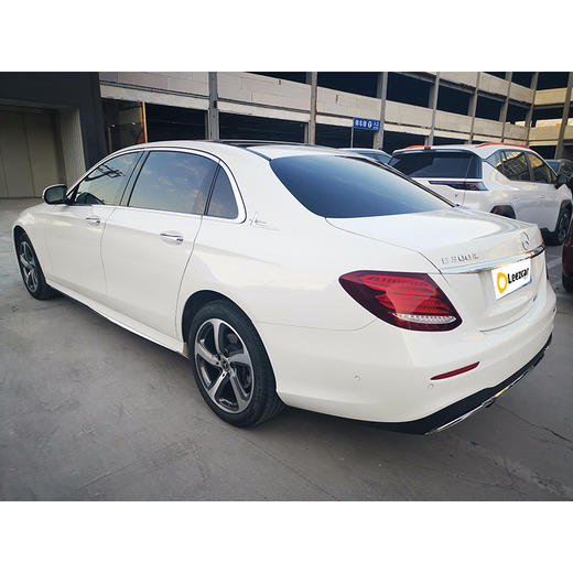 奔驰 改款 E 300 L 运动时尚型 【长租-北京】 商品图2