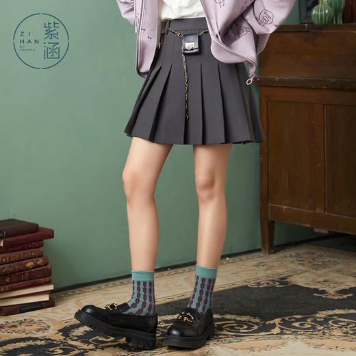 ZIHAN紫涵气质百褶裙半身裙2022春季新款学院风格纹设计感小众链条裙子Z2Z01AS140 商品图0