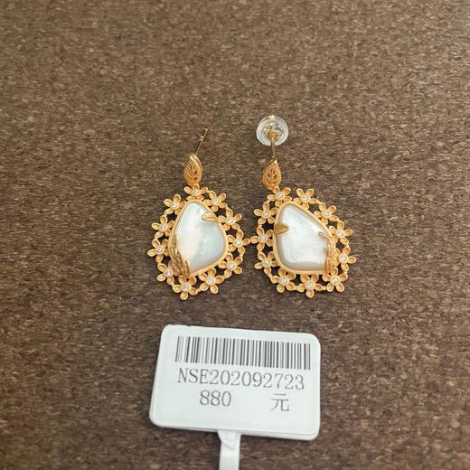 925银镀金母贝耳环 商品图1
