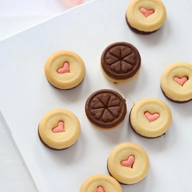220g 巧客芳 爱心夹心圆饼干 草莓味/巧克力味 装饰饼干休闲零食