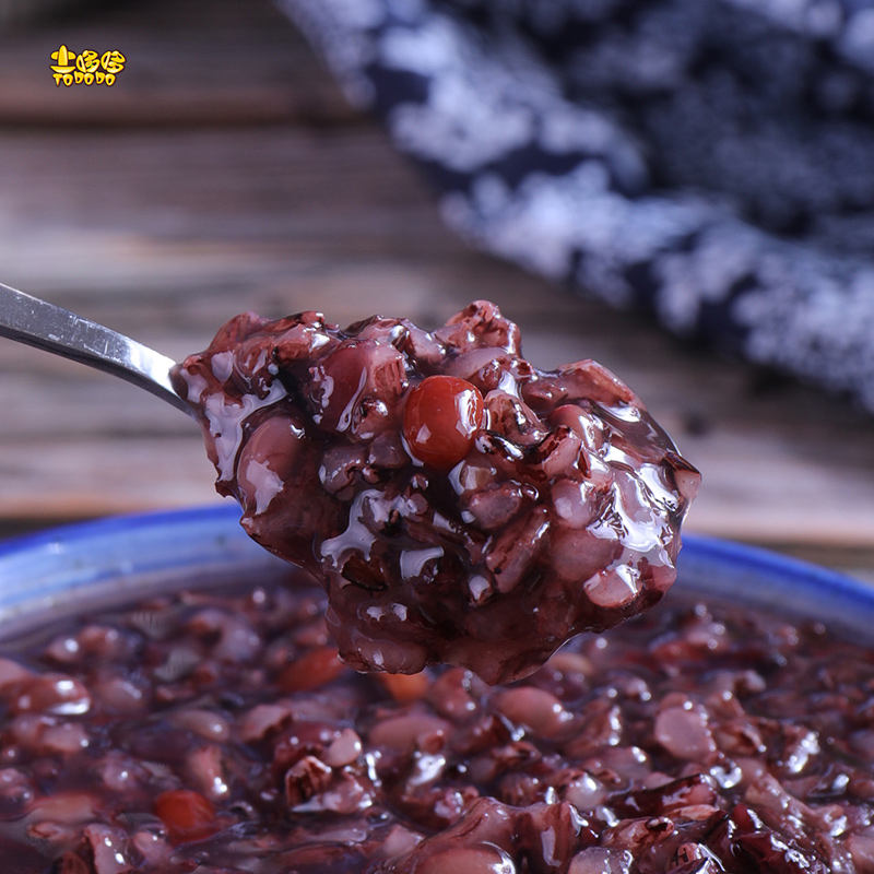 土哆哆云南高原紫米富含花青素口感香糯，不染色