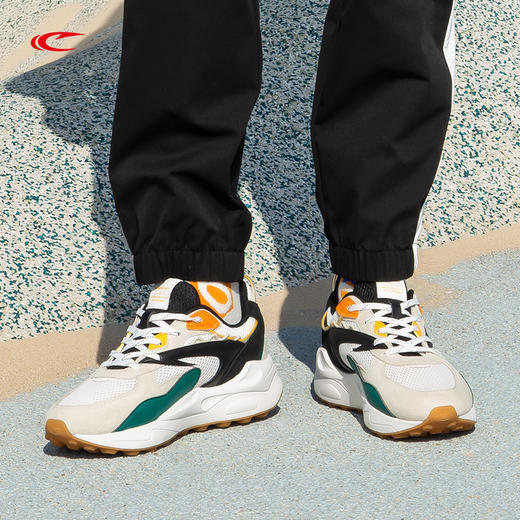 【线下同款 加密三明治网布+反绒皮+超纤革鞋面智能回弹科技中底赛琪男士休闲跑鞋332171 商品图8