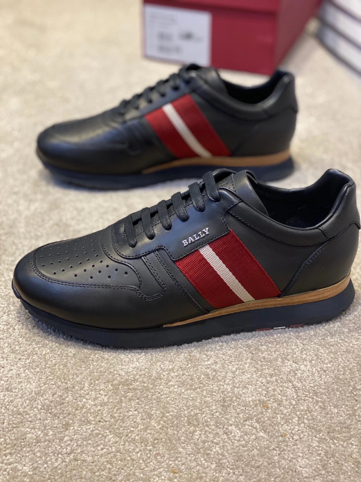 新款bally男鞋休闲板鞋面是牛皮内里牛皮运动鞋全跑步鞋