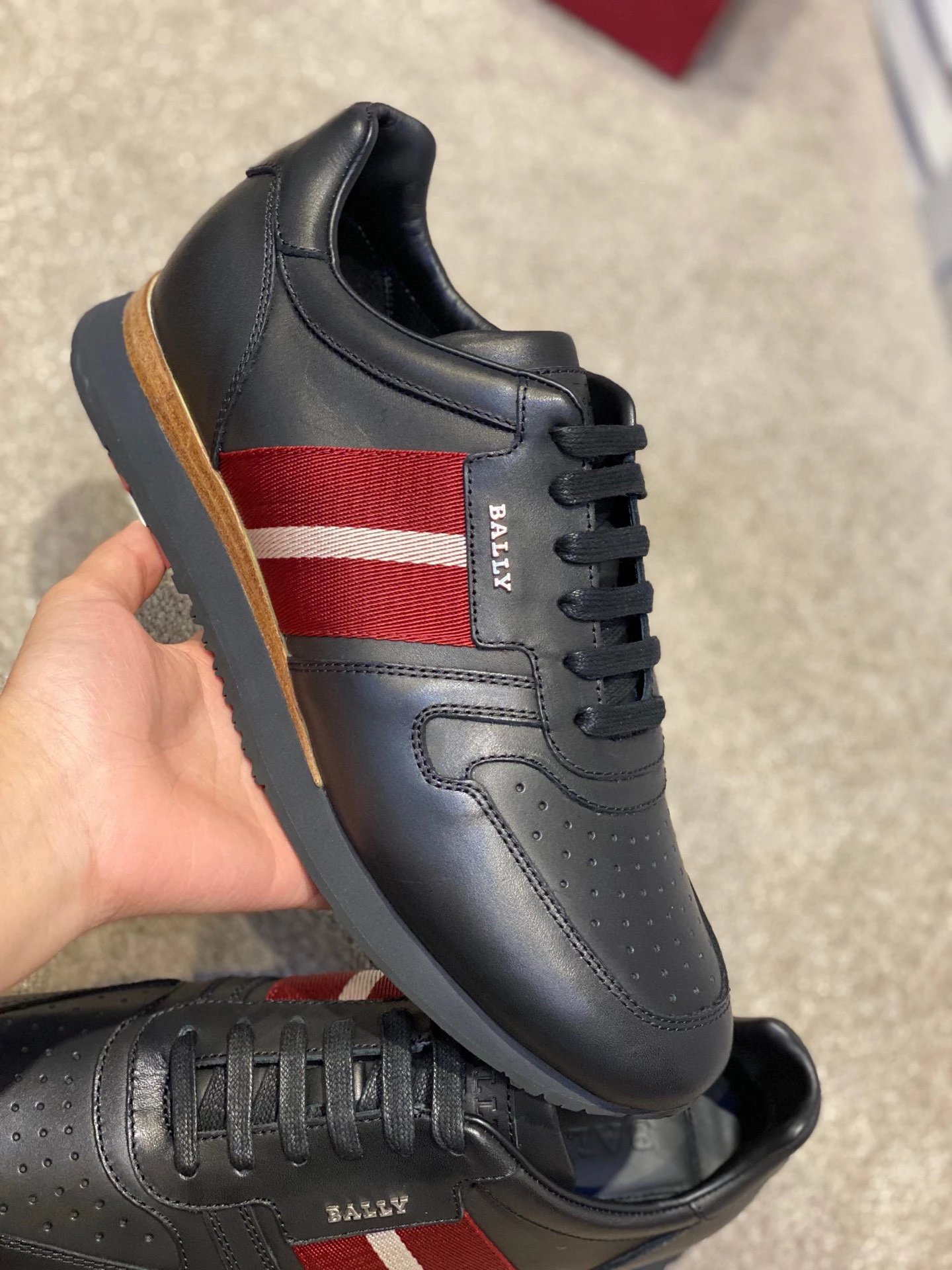 新款bally男鞋休闲板鞋面是牛皮内里牛皮运动鞋全跑步鞋
