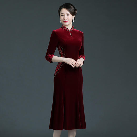 上海旗袍厂WD-WT21358旗袍婚宴秋款七分袖婚礼端庄气质高贵时尚丝绒qp 商品图8