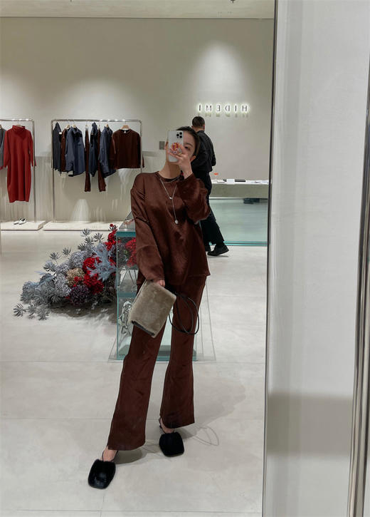 HIDEMI 醋酸褶皱浮雕套装 裸米色/棕红 商品图11