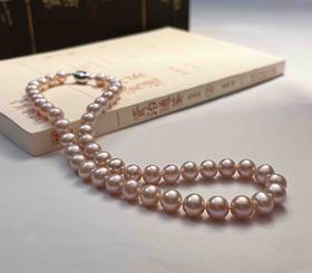 CLASSIC系列 直径7.5-8.5mm天然粉橙色淡水珍珠 项链