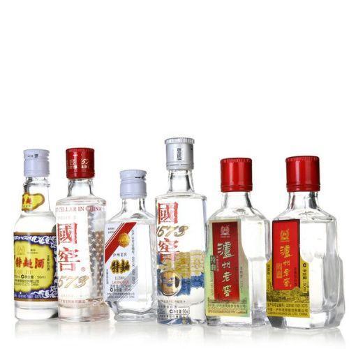 泸州老窖·岁月典藏小酒版实木礼盒套装 60度、52度 70ml+50ml×8瓶装 商品图2